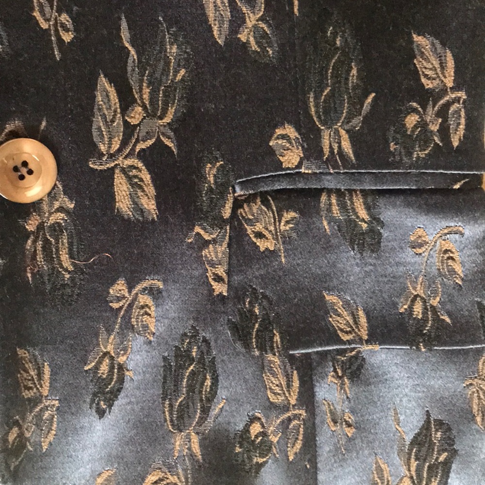 Tahari jacket - Picture 3 of 5